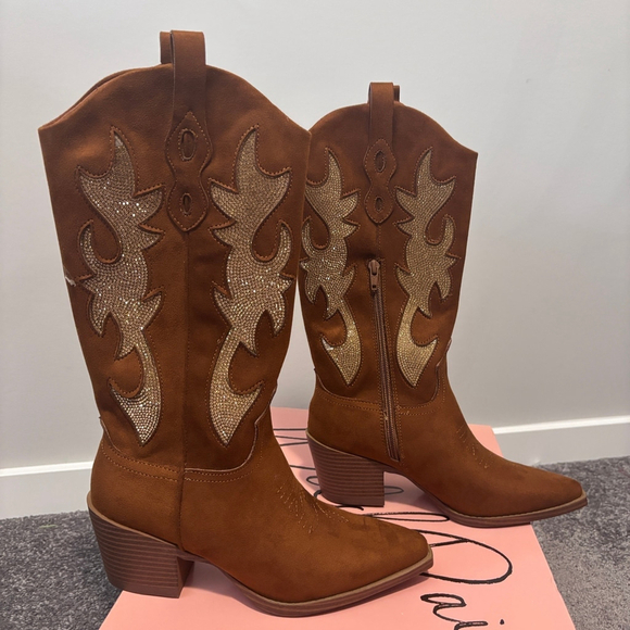 Wild Pair Women's Size 9.5 Brown Suede Cowboy Boots w/ Gold Crystals NIB - Picture 8 of 12
